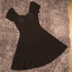 DIVIDED H&M Little Black Dress With Adorable Bow